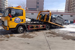 合庆镇救援拖车费用怎么算